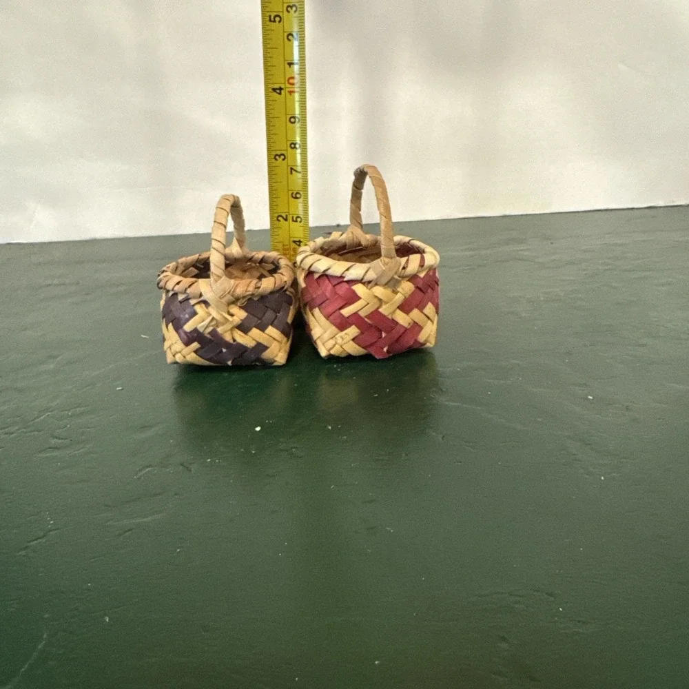 Lot of 2 Choctaw Minature Baskets‎